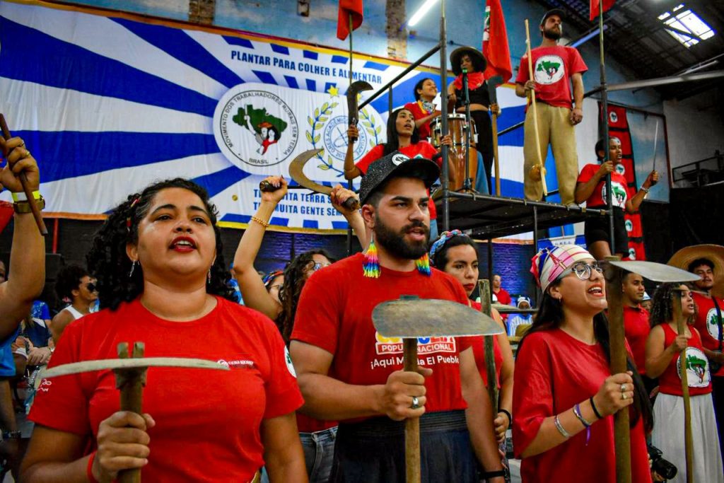 MST e Acadêmicos do Tatuapé pela Reforma Agrária Popular em SP