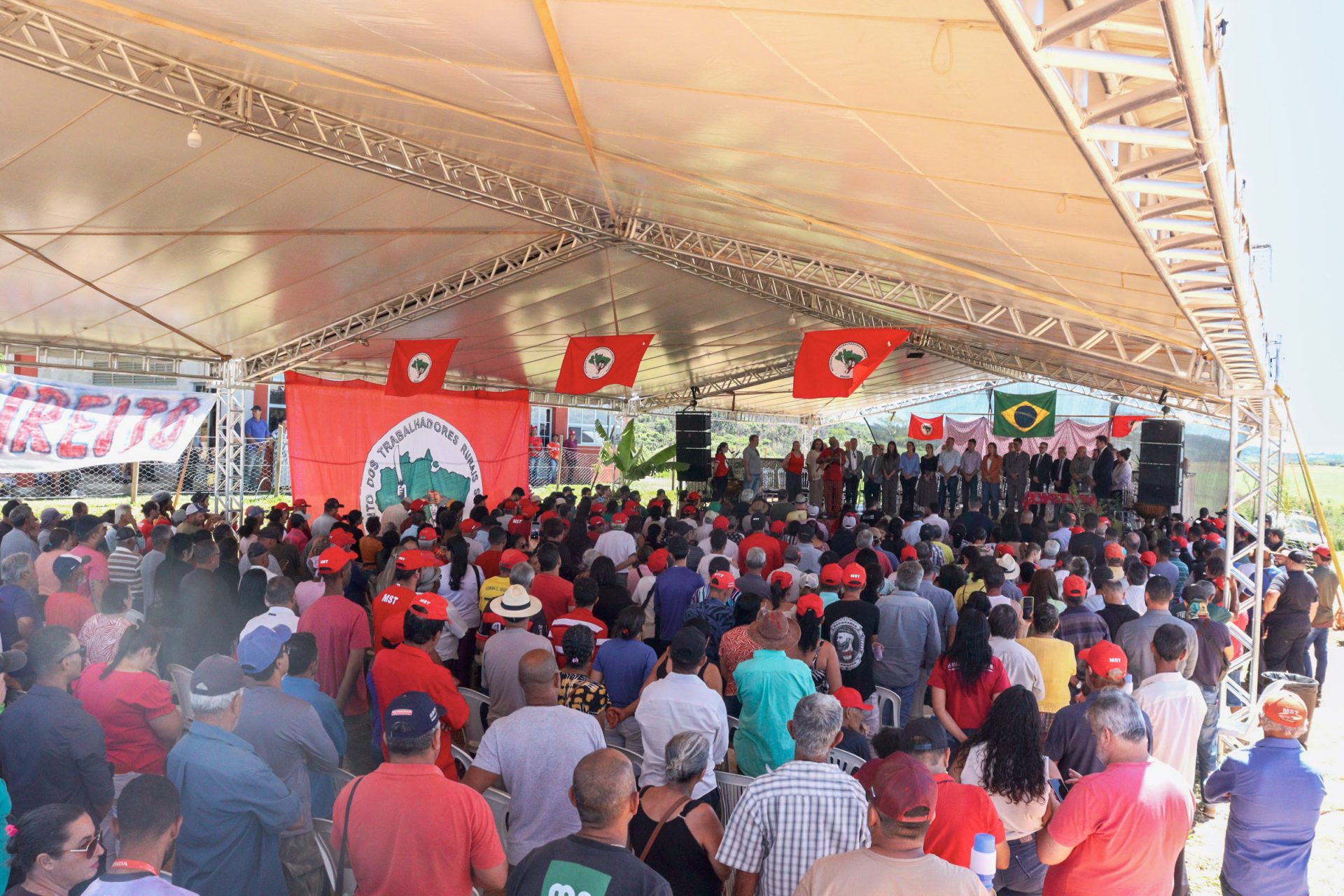 MST comemora decisão que encerra maior conflito fundiário de Minas