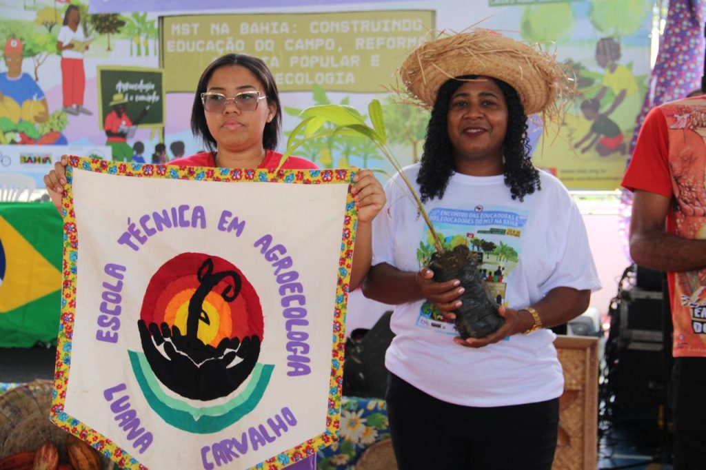 O currículo contempla a perspectiva indígena, quilombola e camponesa, aprovado em 2025 pelo Conselho Estadual de Educação