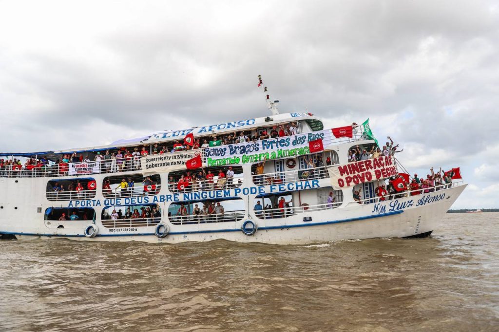 Cúpula dos Povos inicia com a expectativa de reunir 30 mil pessoas de 62 países