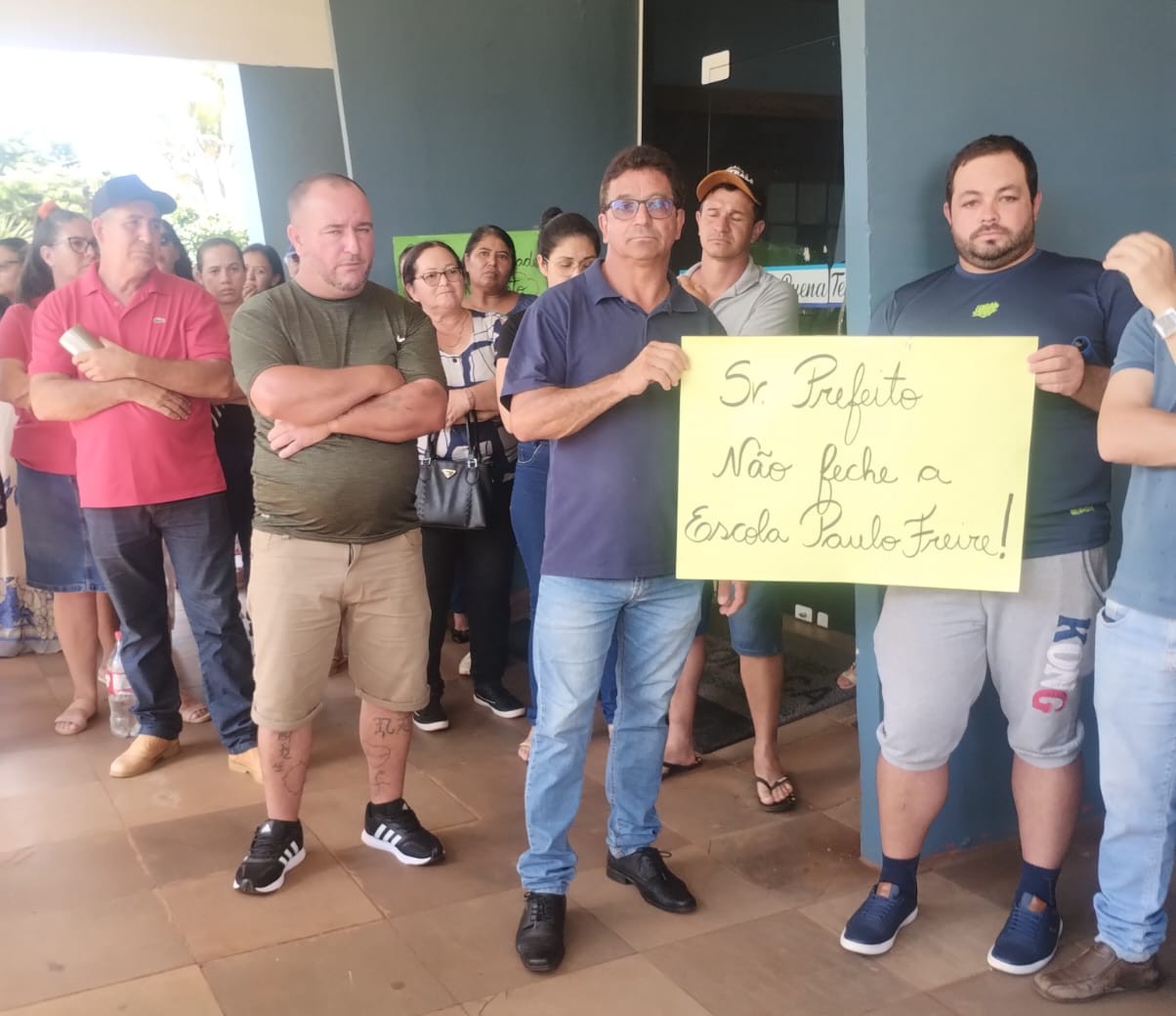 Decisão municipal de fechar escolas do campo gera indignação e resistência em Bossoroca (RS)