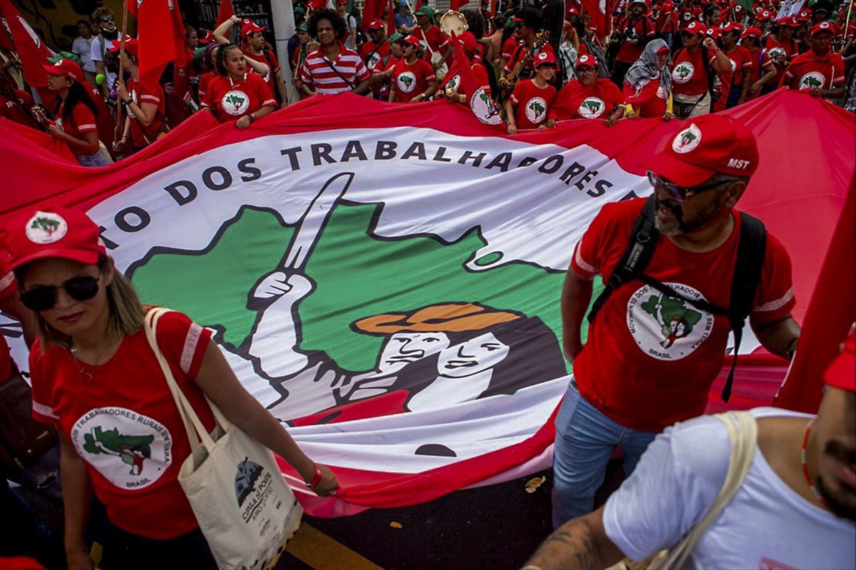 Movimento dos Trabalhadores Rurais Sem Terra: semear consciência e cultivar agroecologia