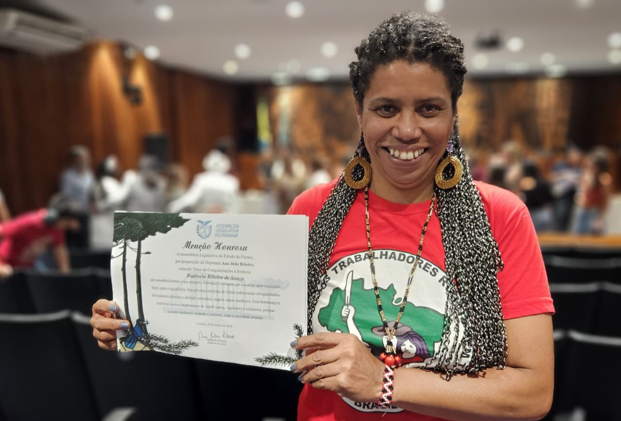 No MST “eu encontrei o meu lugar”, diz militante homenageada na ALEP