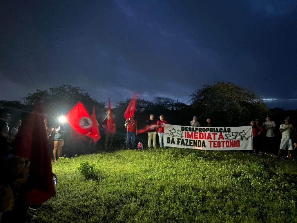 MST ocupa Fazenda Córrego, no sertão central do Ceará