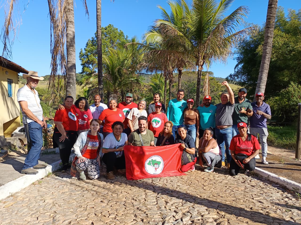 MST cria nova cooperativa Agroecológica em Minas Gerais
