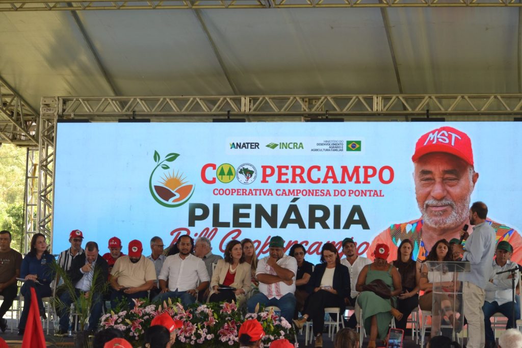 Plenária debate o fortalecimento da Reforma Agrária no Pontal do Paranapanema (SP)