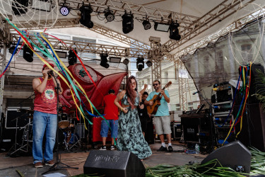 Bloco Pisa Ligeiro, em Minas Gerais. Foto: Gustavo Caetano/@gcaetanoj