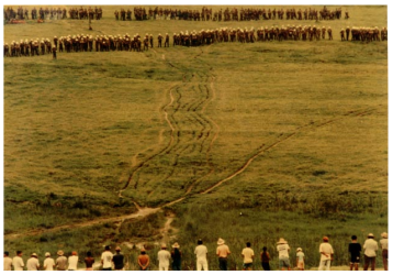 Despejo 2.500 famílias da fazenda Jangada (Getulina-SP, 1993) Crédito: Arquivo
MST-SP