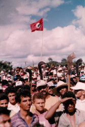 Ocupação Fazenda Safra (Santa Maria do Boa Vista-
PE, 06 ago. 1995) Crédito: Eriberto de Sousa