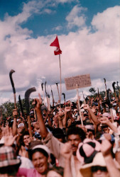 Ocupação Fazenda Safra (Santa Maria do Boa Vista-
PE, 06 ago. 1995) Crédito: Eriberto de Sousa