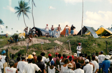 Ocupação Fazenda Sete Brejos (Indiaroba-SE, set.
1996) Crédito: Verinha Villar