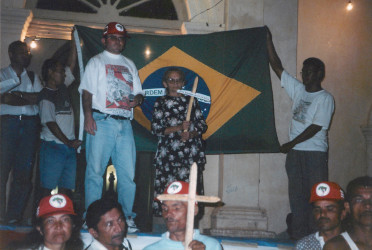 Mobilização no assentamento Barra da Anta do MST
(Paraíba, 17 abr. 1999) Crédito: Arquivo JST