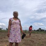 Mulheres plantaram 200 mudas no Bosque da Resistência, localizado no Acampamento 8 de Março, Planaltina (DF).
Foto: Camila Araújo.