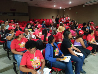 Em audiência com superintendente do INCRA, Mulheres Sem Terra cobram efetivação da Reforma Agrária. Foto: Comunicação MST