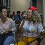 Roda de Samba das Mulheres e café das camponesas na noite cultural da Jornada de Lutas das Mulheres em Curitiba (PR). Foto: Juliana Barbosa.