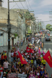 Mais de 6 mil pessoas percorreram as ruas da capital baiana, no dia 08 de Março, dia Internacional de Luta das Mulheres. Foto: Luara De / @luarafoto
