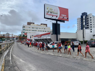 No Rio Grande do Norte, mulheres seguiram em marcha pelas ruas da capital potiguar. Foto: @morganasouzas