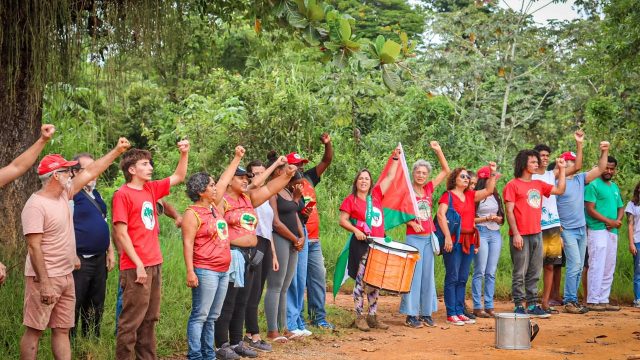 Plantio de árvores marca a celebração de 14º aniversário do assentamento Dênis Gonçalves,Minas Gerais, Foto: Dowglas Silva
