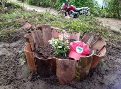 Junqueiro-AL, famílias do Acampamento Eldorado do Carajás, se organizaram em um mutirão de embelezamento da área. Foto: Jaciara Santos