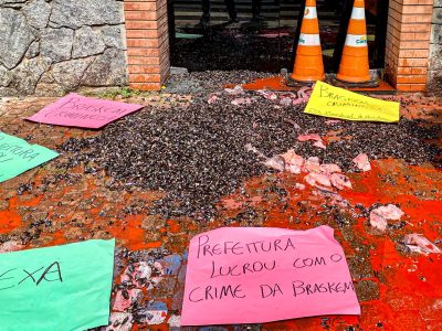 Maceió-AL, Escracho em frente à Prefeitura Municipal da capital alagoana denuncia omissão da gestão no caso BRASKEM, Foto: Comunicação MST-AL