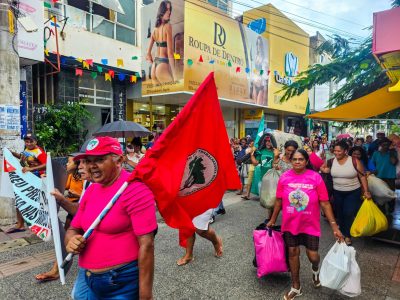 Maceió-AL, Superintendência Regional do INCRA em ALAGOAS OCUPADA! Mais uma vez, manifestantes defendem a Reforma Agrária e se posicionam contra o desmonte do órgão estratégico para promover o conjunto de medidas de distribuição de terras e aumento da produtividade de alimentos sadios. Foto: Comunicação MST-AL