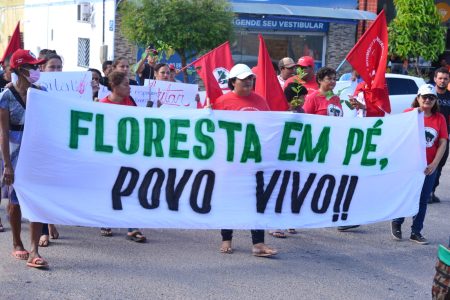 Dia Mundial do Meio Ambiente, o Movimento dos Trabalhadores Rurais Sem Terra (MST) e o Movimento pela Soberania Popular na Mineração (MAM) realizaram ação conjunta na cidade de Santa Quitéria, no Ceará, com a participação de cerca de 100 militantes e assentados/as da Reforma Agrária da região, Foto: Comunicação MST-CE