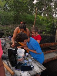 Turmas de escolarização de jovens e adultos e de agentes populares de educação em saúde, do centro de formação Elizabeth e João Pedro Teixeira. Foto: MST-PB