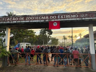 Cerca de 350 trabalhadores e trabalhadoras Sem Terra ocuparam a CEPLAC, órgão vinculado ao ministério da agricultura em Itabela (BA), Foto: MST-BA