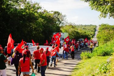 Cerca de 800 militantes do MST marcham em direção a capital potiguar para acampamento durante a Semana Camponesa, Foto: MST-RN