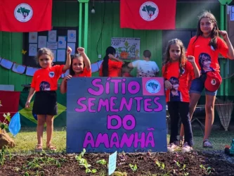 Na Escola Itinerante Caminhos do Saber, no Assentamento Maila Sabrina, em Ortigueira-PR, Foto: MST-PR