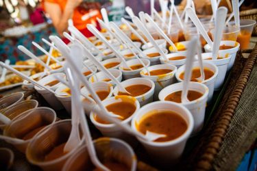 Cúpula dos Povos encerrou suas atividades com um poderoso instrumento de luta e solidariedade: o Banquetaço, Foto: Bruno Ortega / MST