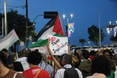 No centro de Salvador, protesto e luta contra o imperialismo. Foto: Cadu Souza