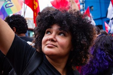 Em frente ao Consulado dos Estados Unidos. Foto: Lucas Martins