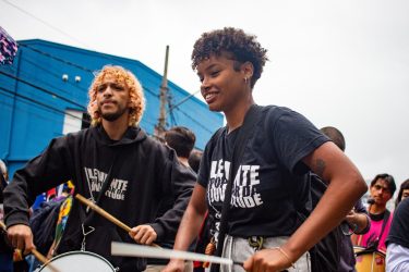 Em frente ao Consulado dos Estados Unidos. Foto: Lucas Martins