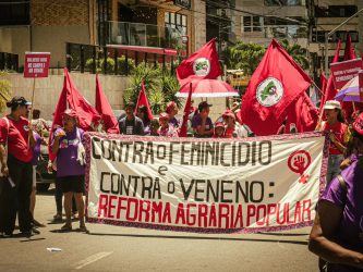 Mulheres Sem Terra realizam caminhada em Salvador. Foto: MST-BA