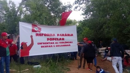 Mulheres Sem Terra ocuparam área improdutiva da Fepagro, em São Gabriel (RS). Foto: MST-RS