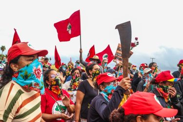 Mulheres Sem Terra. ocupam Fazenda Santo Antônio, em Presidente Epitácio. Foto: MST-SP