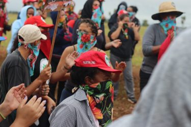 Mulheres Sem Terra. ocupam Fazenda Santo Antônio, em Presidente Epitácio. Foto: MST-SP